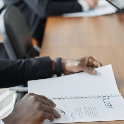 Como a Super-PEC 2027 e o IRPFM Impactam a Gestão Fiscal e o Futuro Econômico do Brasil