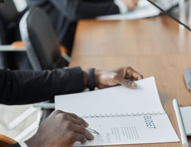 Como a Super-PEC 2027 e o IRPFM Impactam a Gestão Fiscal e o Futuro Econômico do Brasil