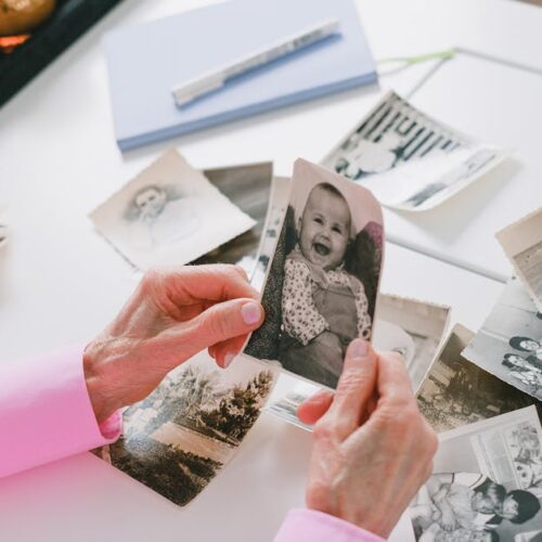 Como Organizar e Preservar Memórias Familiares para o Futuro