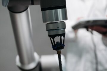 Como a tecnologia robótica contribui para a reabilitação após AVC