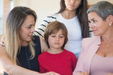 Como garantir direitos e ressarcimentos em casos de violência familiar e feminicídio
