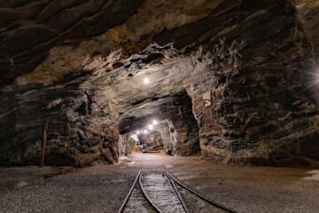 Cooperação Internacional em Recursos Minerais Críticos: Impactos e Oportunidades para o Brasil