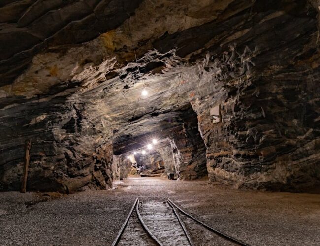 Cooperação Internacional em Recursos Minerais Críticos: Impactos e Oportunidades para o Brasil