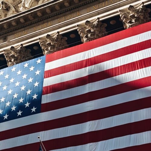 Como investir de forma simples e segura no mercado americano
