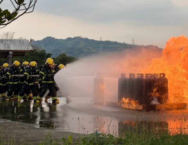 Investimentos e desafios na segurança civil: o fortalecimento dos bombeiros e sistemas de emergência