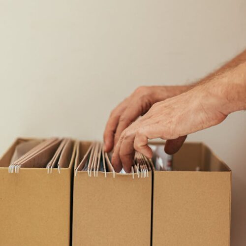 Como organizar e proteger seus documentos pessoais importantes