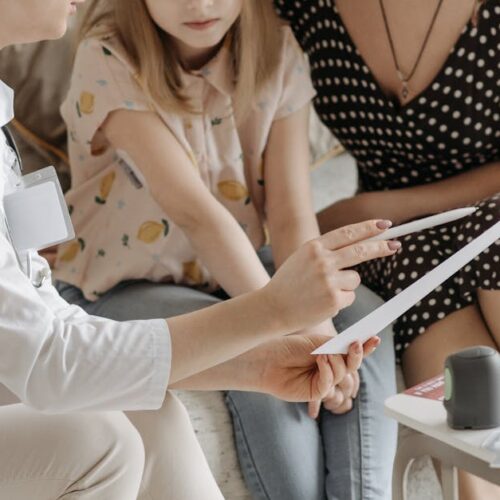 Como Tornar-se Família de Acolhimento: Guia Prático e Benefícios