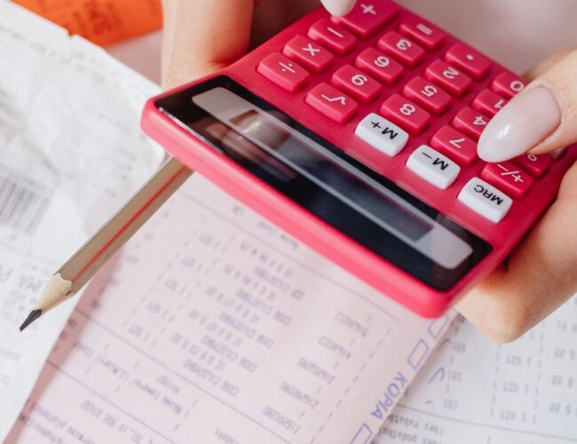 Como planejar o orçamento familiar para controlar gastos e evitar dívidas