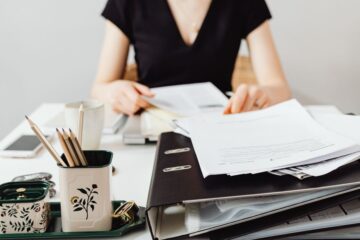 Como organizar e proteger documentos pessoais de forma segura e prática